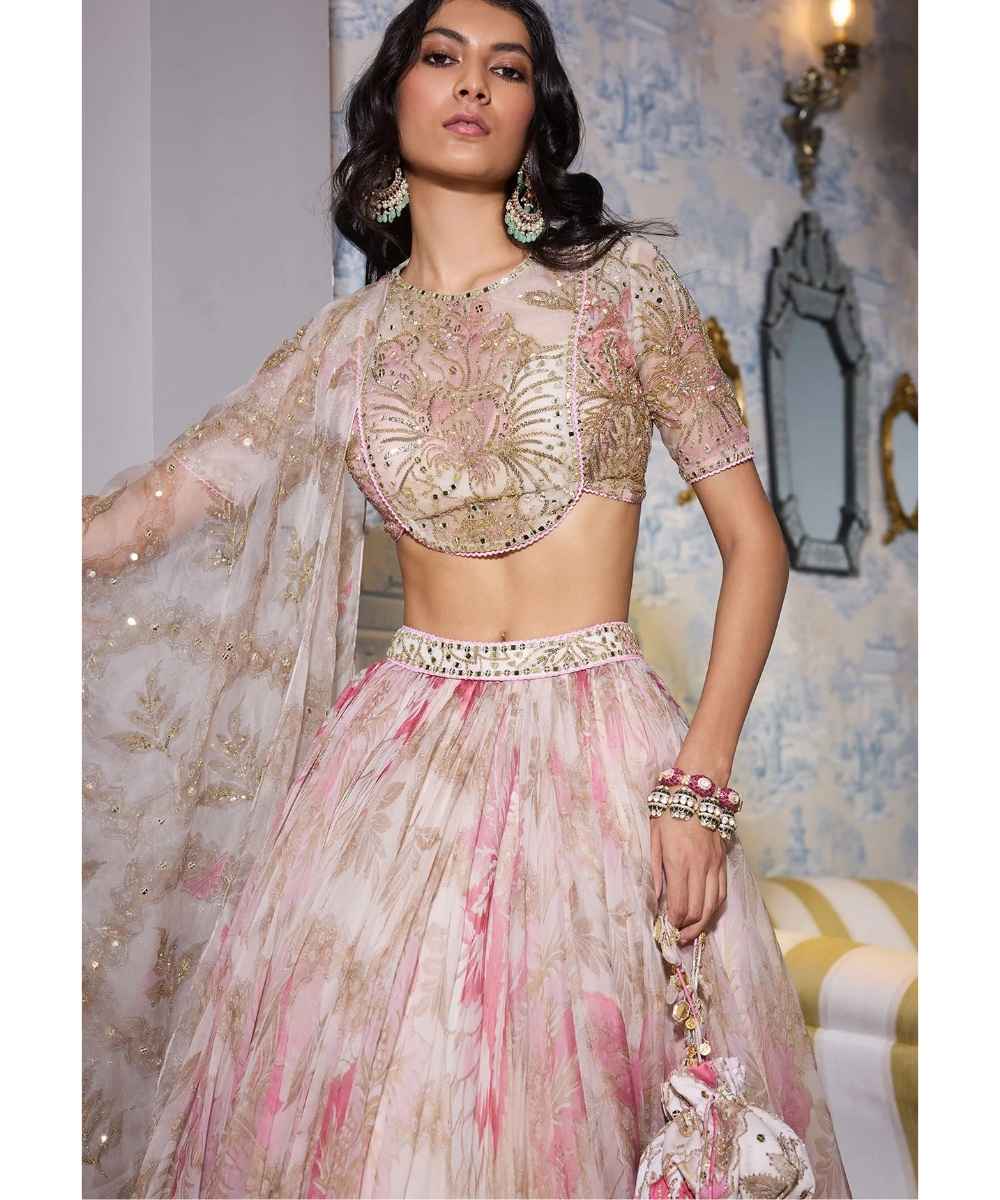 MAHIMA MAHAJAN - Sana